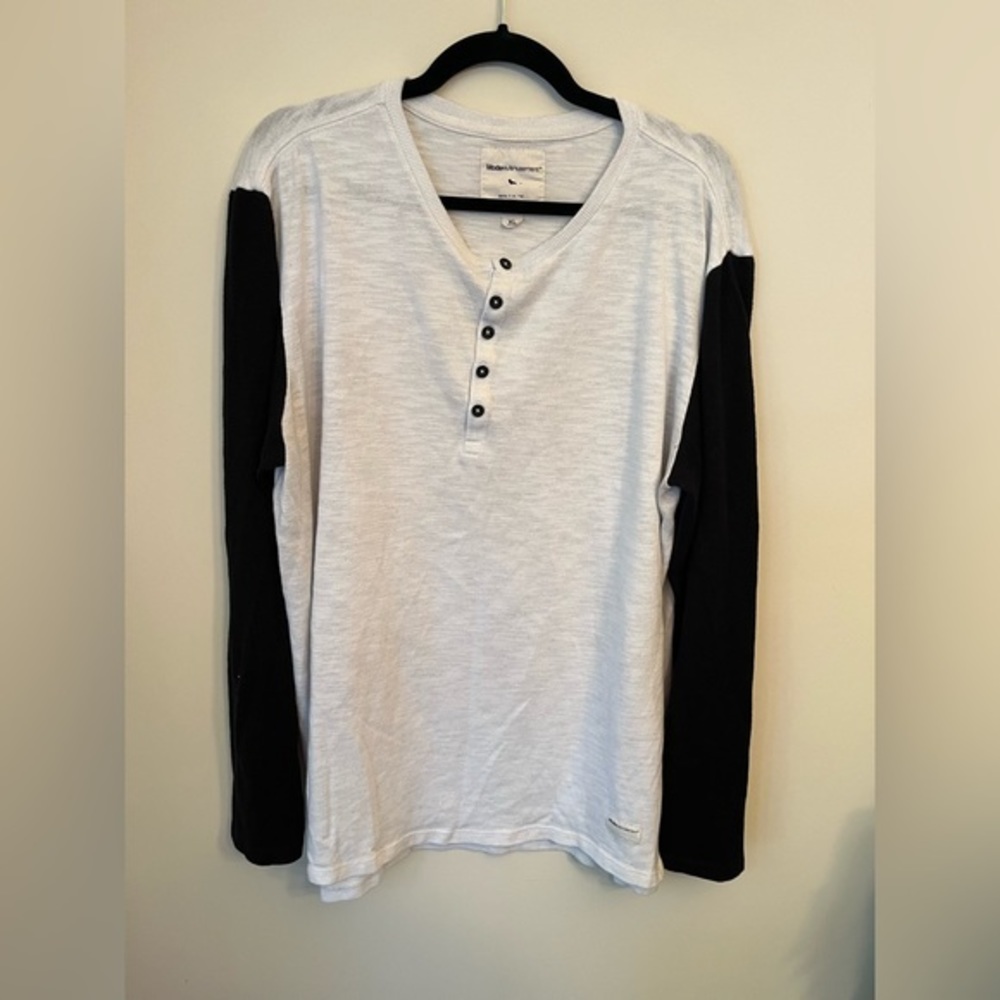 Modern Amusement Men's Sweater Black and white Size XL